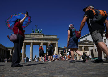 Deadly heat worldwide prompts $300 million for climate health research at COP30