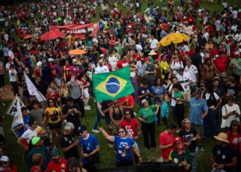 Brazilians rally against effort to soften punishment for Bolsonaro, allies