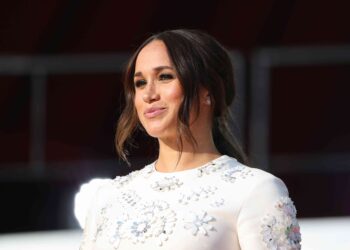 Duchess Meghan tries to contact estranged father after amputation reports