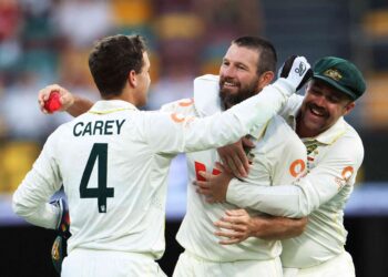 Cricket-Neser breaks England resistance at Gabba as Australia take 2-0 Ashes lead