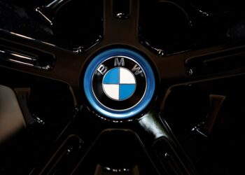 Carmakers, rental and leasing firms urge EU to avoid mandatory EV fleet targets