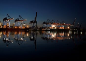 German exports unexpectedly rise in October due to EU trade