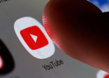 Britons watch YouTube for 51 minutes a day, regulator Ofcom says