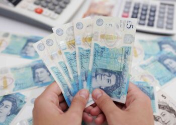 Many UK firms say volatile pound triggered losses in 2025, need to hedge grows