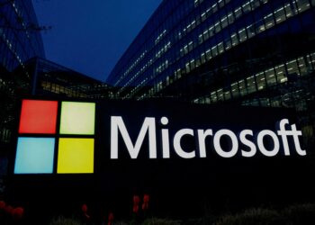 Microsoft fights $2.8 billion UK lawsuit over cloud computing licences