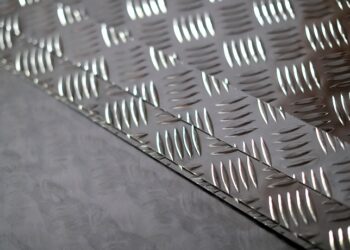 EU aluminium and cement imports to face higher emissions costs, draft shows