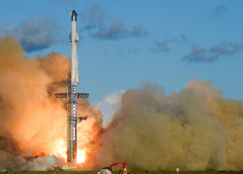 Musk’s Mars mission adds risk to red-hot SpaceX IPO