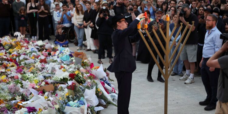 Sydney mourns 15 killed as Israeli ambassador calls for greater Jewish protection