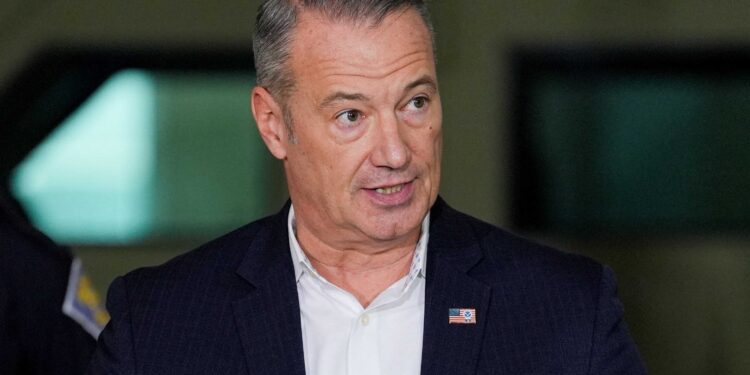 US judge threatens ICE chief with contempt, orders court appearance