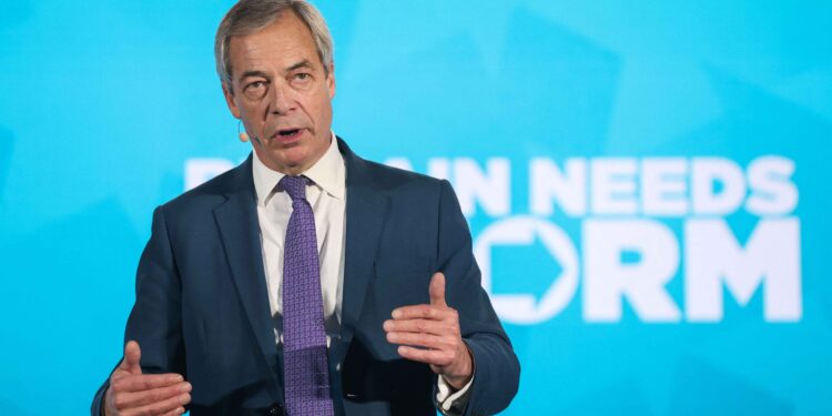 Nigel Farage failed to declare 17 payments on time, UK inquiry finds