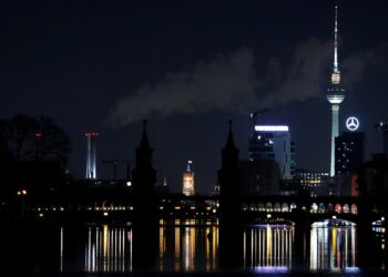 German economy staying in slow lane in early 2026, Bundesbank predicts