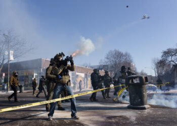 Trump, seeking damage control, weighs less aggressive approach in Minneapolis