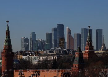 Russian manufacturing contraction eases but VAT hike fuels inflation, PMI shows