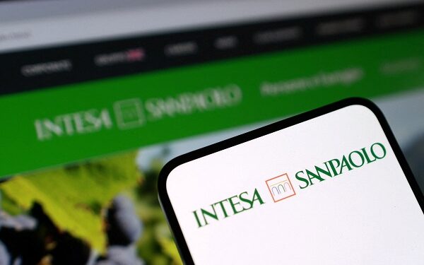 Italy’s Intesa targets higher 2026 profit after beating forecast in last quarter