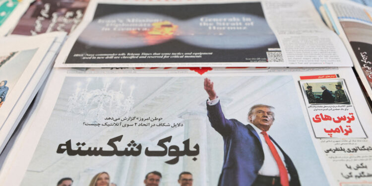 Trump pushes US toward war with Iran as advisers urge focus on economy