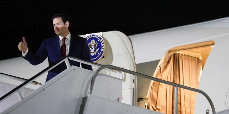 US officials warn of Iranian threat to the US ahead of nuclear talks