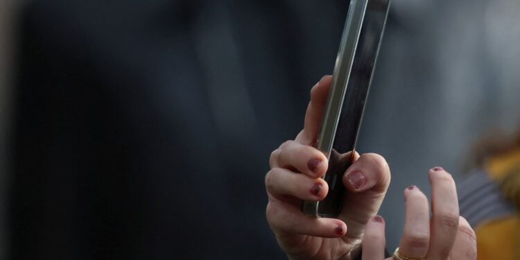 Britain asks parents: Should social media be banned for under-16s?