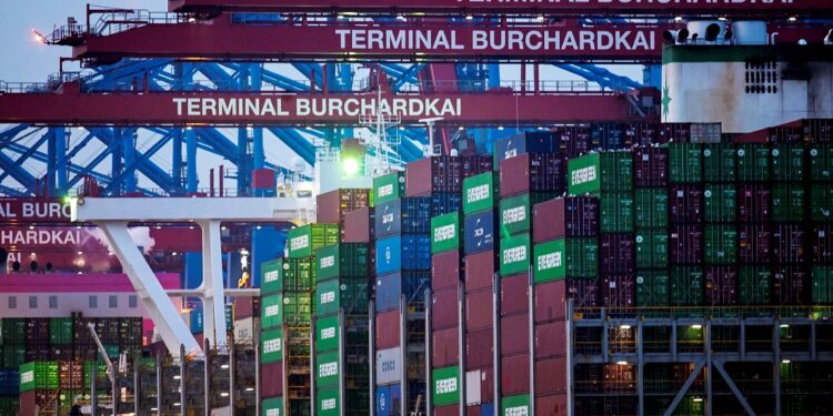 EU firms coping well with US tariffs, face obstacles within bloc, EIB survey shows