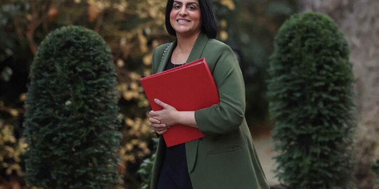 Britain to strip law-breaking asylum seekers of state support