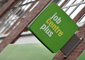 UK recruiters see signs of jobs downturn easing