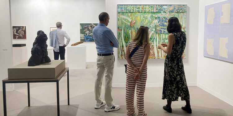 Global art market returns to growth, upbeat for 2026, UBS report says