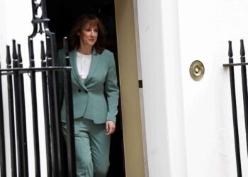 UK to devolve more fiscal powers to regions, finance minister Reeves says