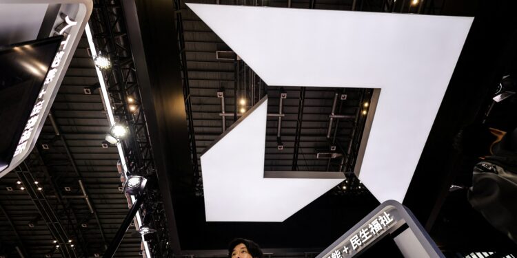 Samsung Elec and AMD sign MoU on AI memory, explore foundry partnership