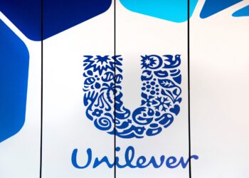 Unilever, Kraft Heinz held talks to merge food business and condiments division, FT reports