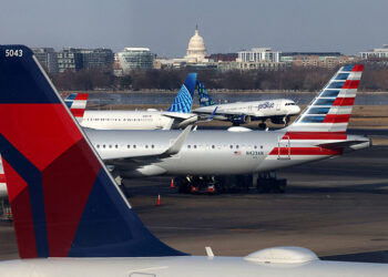 US airlines lean on demand, fares as Iran war rattles overseas peers