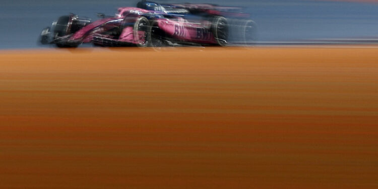 Motor racing-F1 owner Liberty Media can ride out Mideast conflict