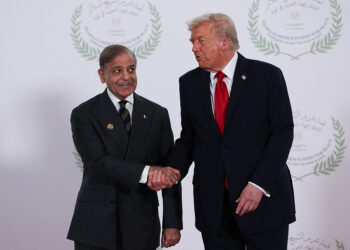 Pakistan leans on US and Iran ties to emerge as potential peacebroker
