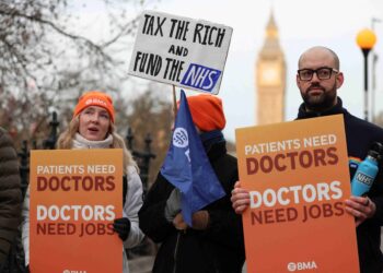 Doctors in England plan six-day strike after rejecting government pay offer