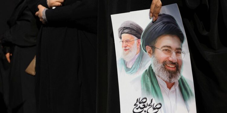 US intelligence says Iran government is not at risk of collapse, say sources