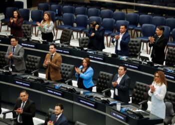 El Salvador reforms constitution to allow for life sentences