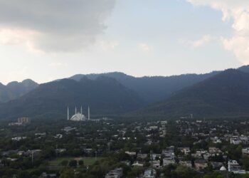 Israel seeks Lebanon talks after bombardments threaten Iran truce