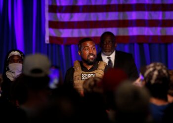 Pressure mounts on UK government to ban Kanye West after festival backlash