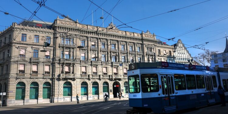 Swiss poised to issue UBS capital rules that could alter bank’s future