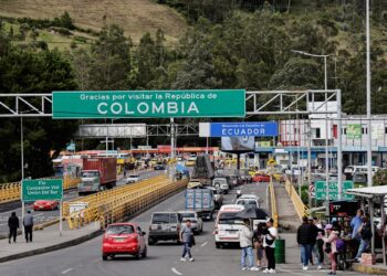 Colombia’s Petro walks back 100% tariffs on Ecuadorean goods