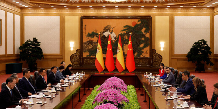 Spain, China pledge closer ties in the face of threats to world order