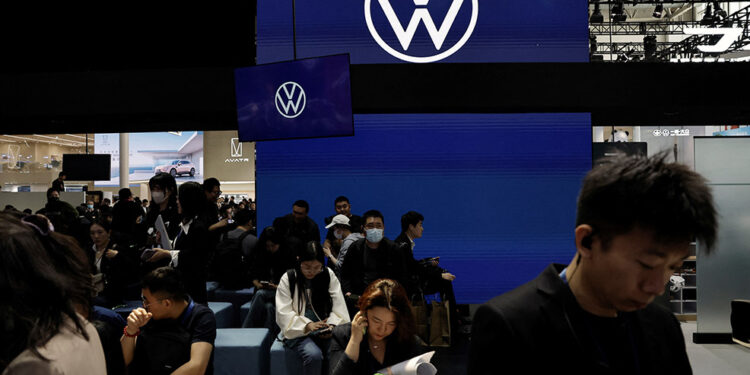 Volkswagen to equip Chinese cars with AI agents, in bid to catch up in tech
