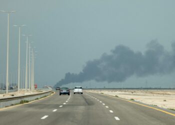 Saudi Arabia says attacks cut oil output and East-West Pipeline flow