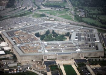US judge says Pentagon violated court order to restore press access