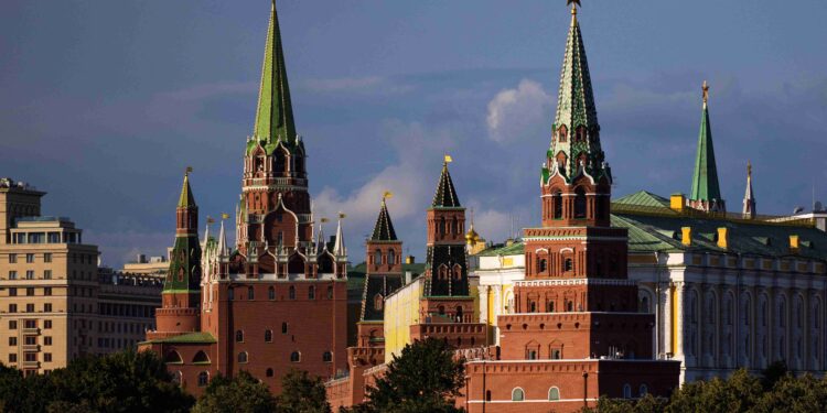 UK sanctions target Russian networks over Ukrainian child transportations