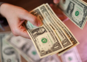US dollar rises as inflation jumps; Trump-Xi talks begin