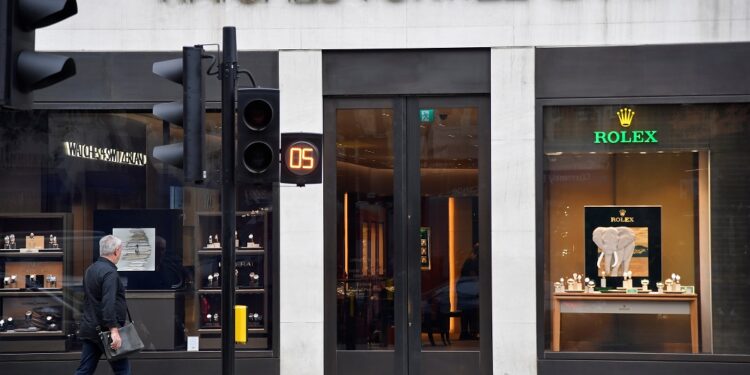Watches of Switzerland expects annual profit above market view on solid US market