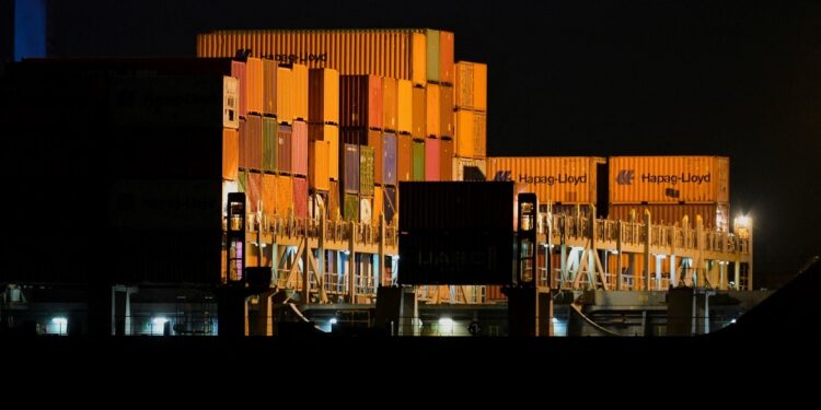 Euro zone current account surplus narrows in March on trade surplus drop