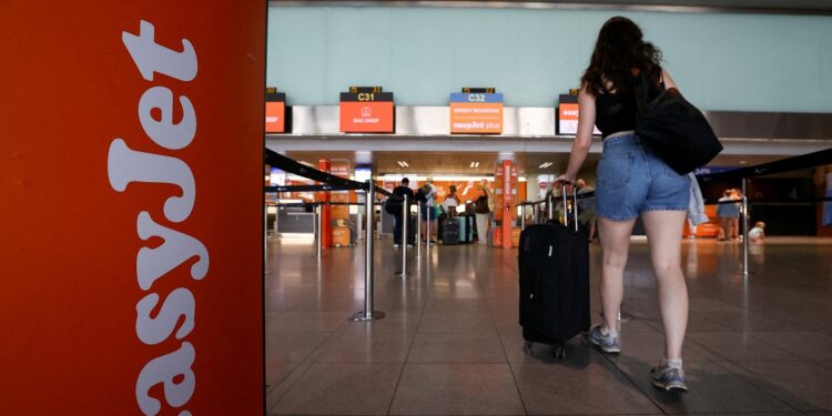 Italy antitrust authority opens probe into easyJet over baggage pricing
