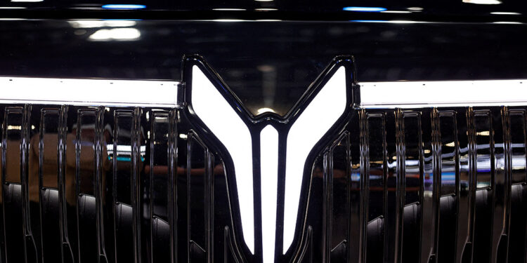 Chinese brands gain as Europe car sales rise