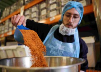 UK food makers’ confidence sinks to lowest since 2022 energy crisis