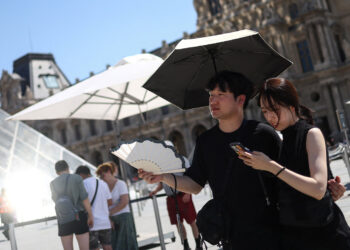 Global temperatures to reach near-record highs in next five years, report finds